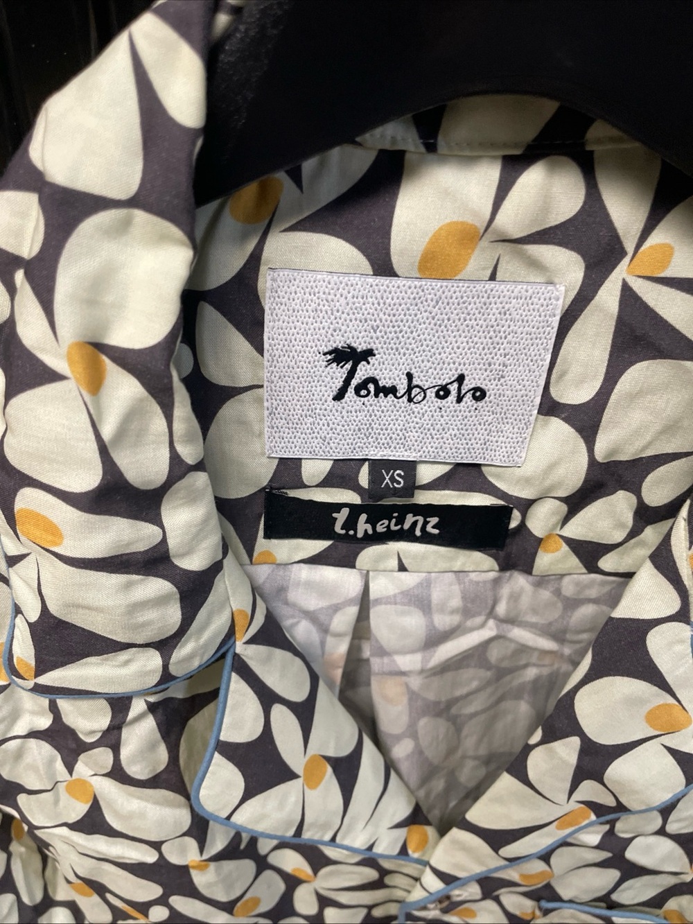 T. Heinz Tombolo Floral Print Button-Down Shirt - White & Mustard on Black